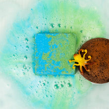 Happy Hippo Bath - OCEAN EXPLORER Bubble Bath Bomb w/ Surprise