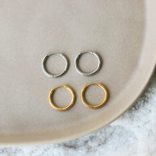 Horace Jewelry - The Small Hoops: Gold